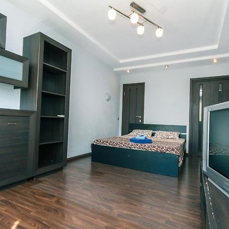Apartments On Henerala Zhmachenka Kijev Kültér fotó