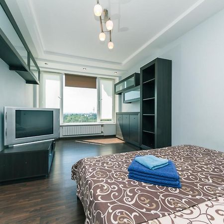Apartments On Henerala Zhmachenka Kijev Kültér fotó