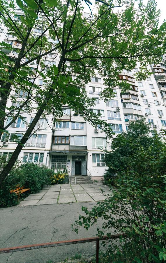 Apartments On Henerala Zhmachenka Kijev Szoba fotó
